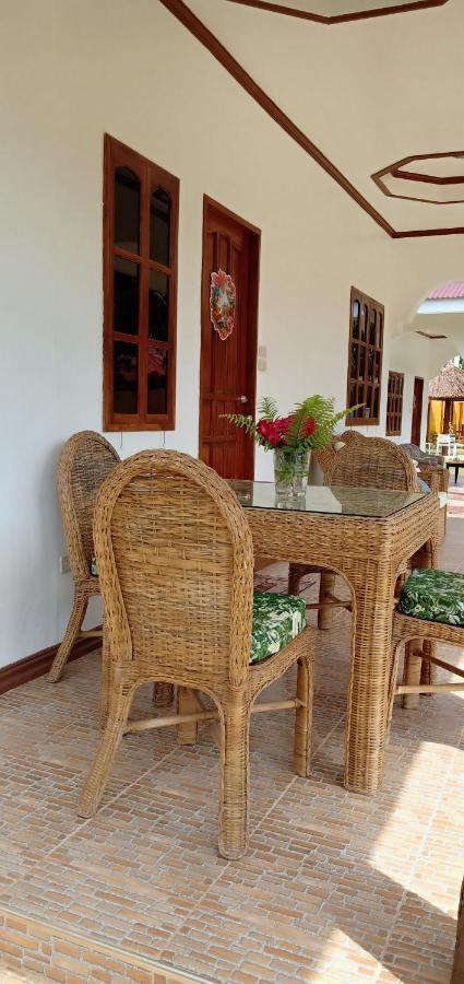 E&N Paradise Island Resort Siquijor Kültér fotó